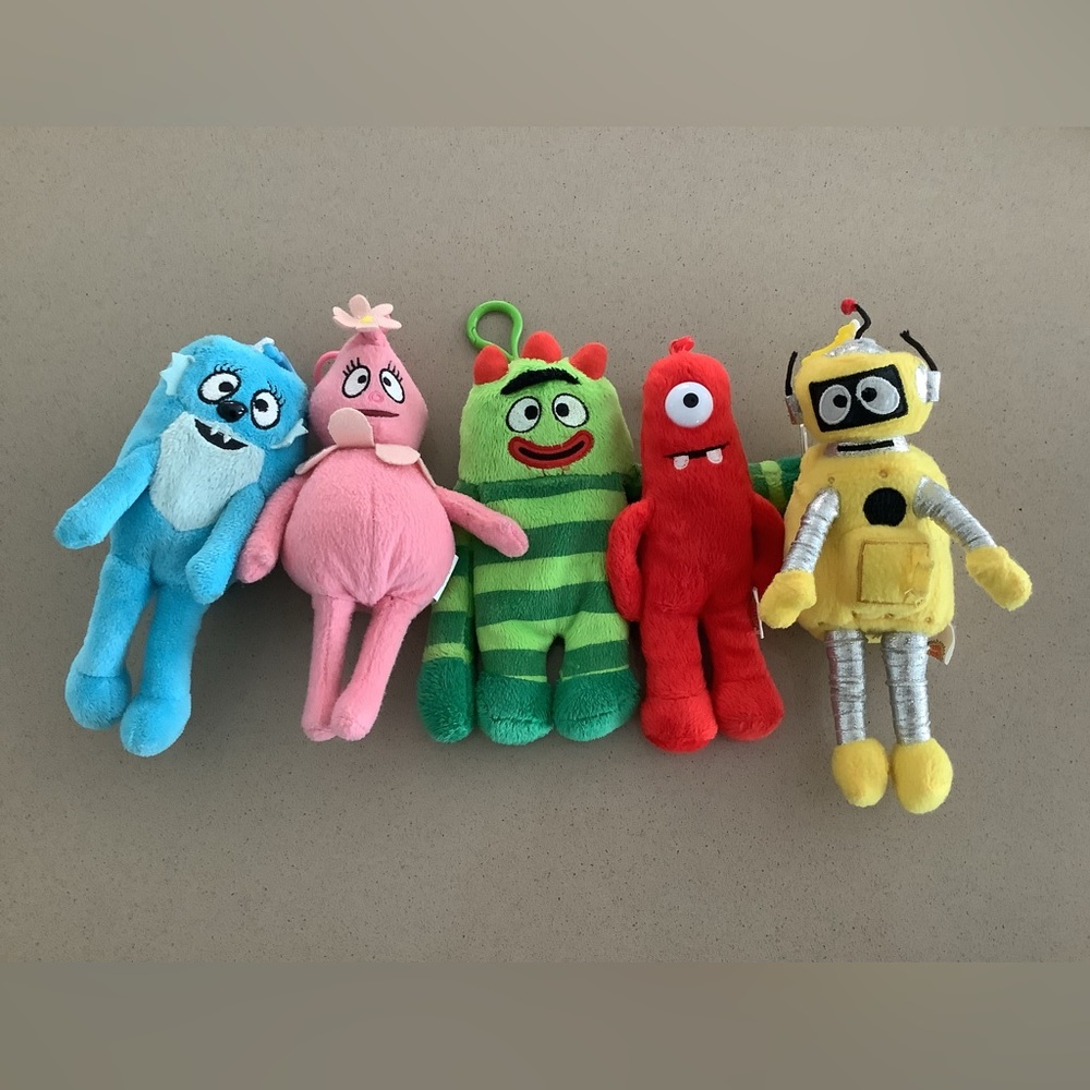Yo Gabba Gabba Keychain Set